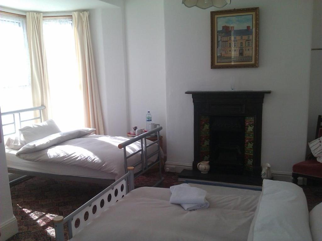 The Victoria Hotel Pwllheli Phòng bức ảnh